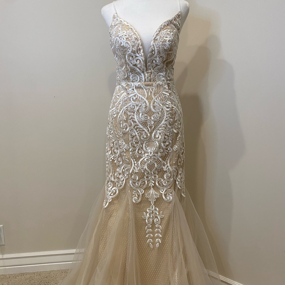 Lulu's Cream Lace Prom Dress